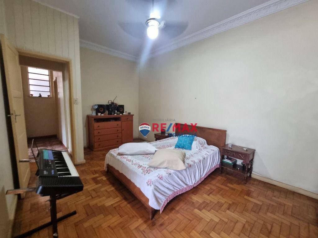 Apartamento à venda com 2 quartos, 71m² - Foto 1