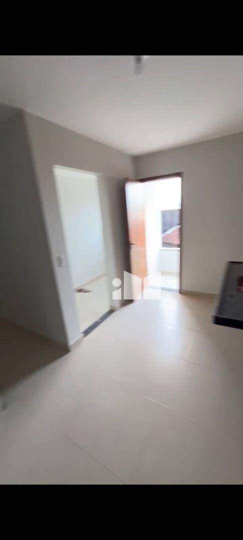 Apartamento à venda com 2 quartos, 62m² - Foto 3