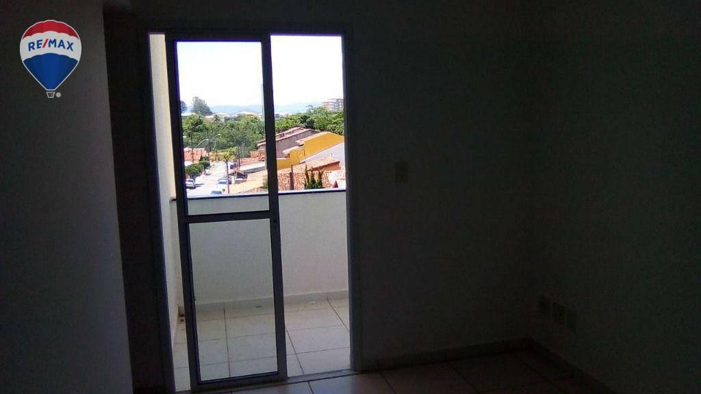 Apartamento à venda com 2 quartos, 58m² - Foto 3