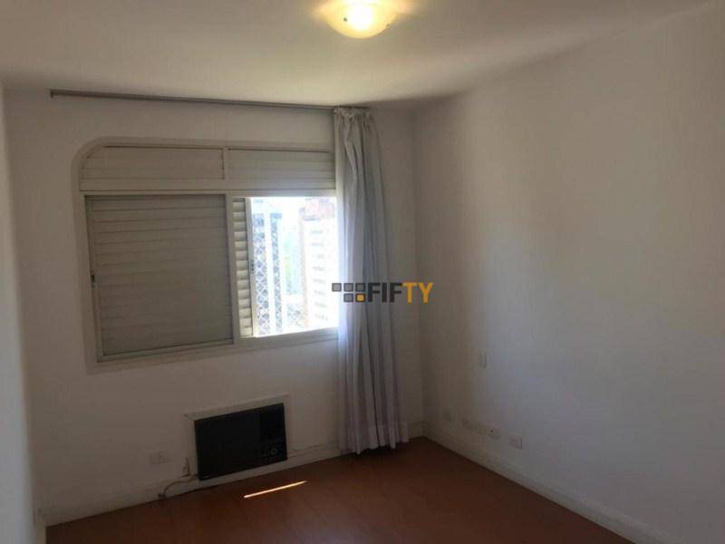 Apartamento à venda com 4 quartos, 226m² - Foto 18