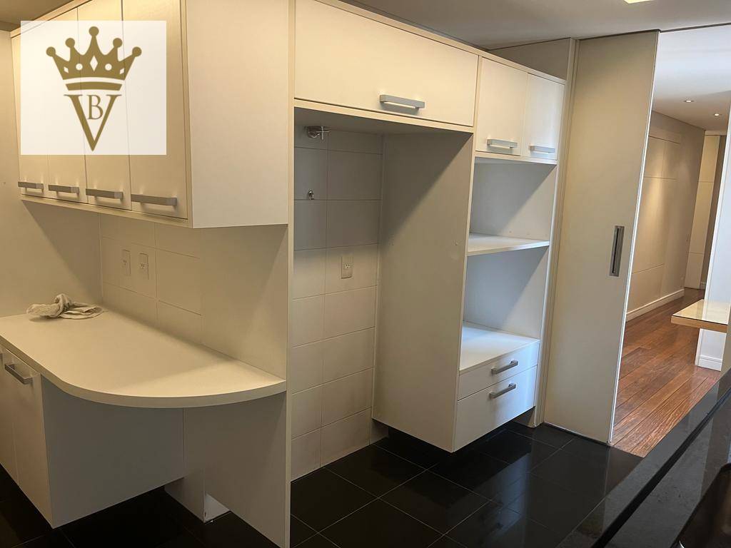 Apartamento à venda com 3 quartos, 192m² - Foto 20