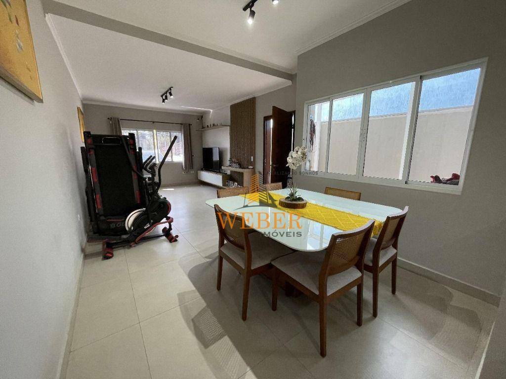 Casa à venda com 3 quartos, 140m² - Foto 17