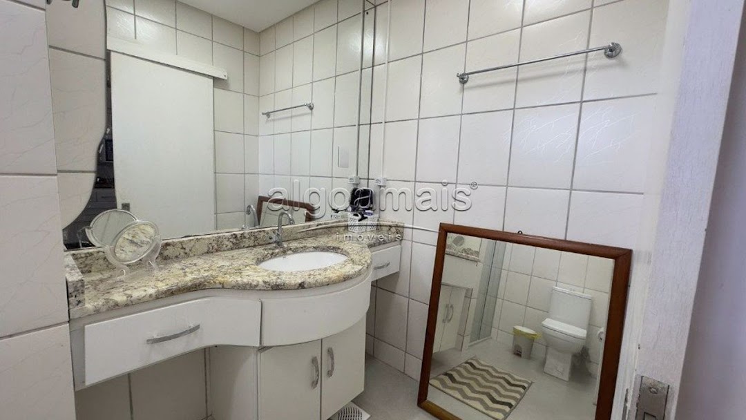 Apartamento à venda com 2 quartos, 70m² - Foto 9