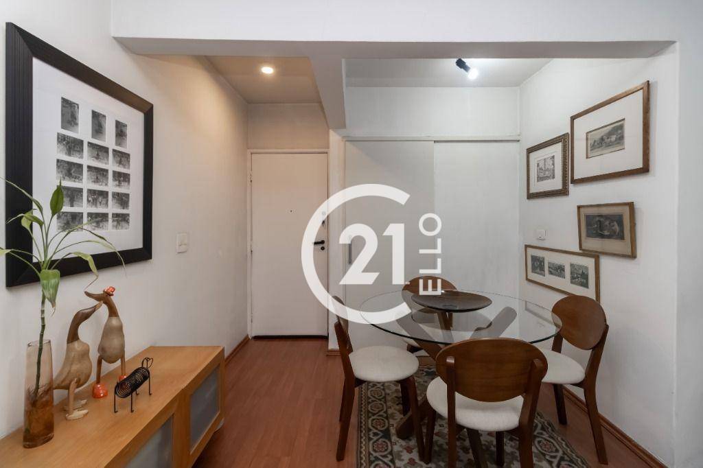 Apartamento à venda com 2 quartos, 67m² - Foto 2