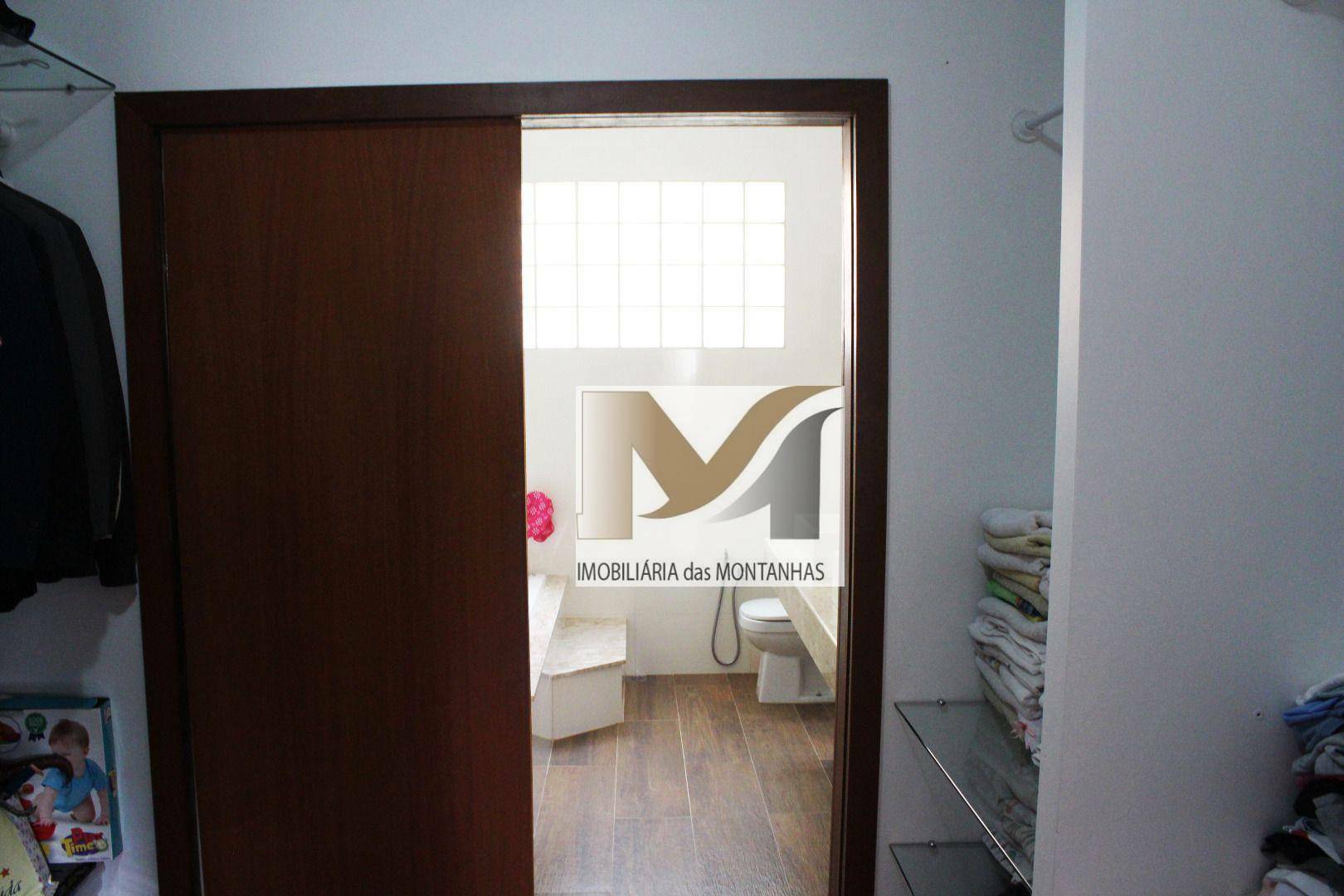 Casa à venda com 5 quartos, 360m² - Foto 23