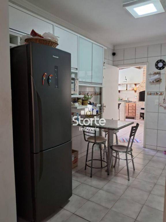 Casa à venda com 3 quartos, 170m² - Foto 5