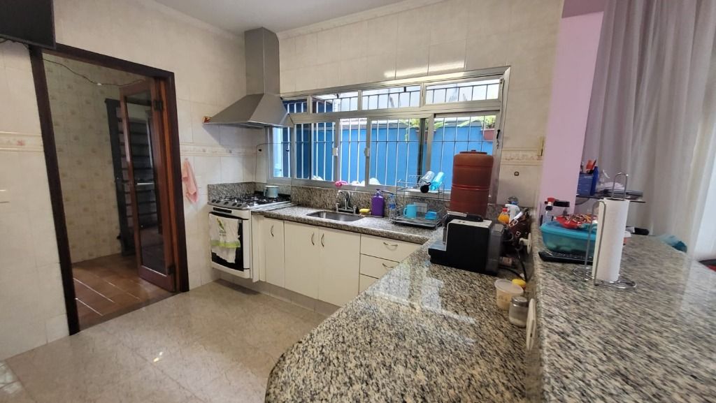 Sobrado à venda com 3 quartos, 225m² - Foto 11