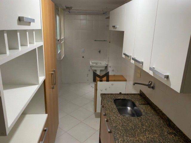 Apartamento à venda com 2 quartos, 60m² - Foto 7