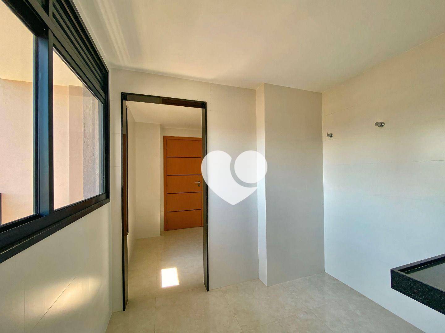 Apartamento à venda com 4 quartos, 190m² - Foto 26