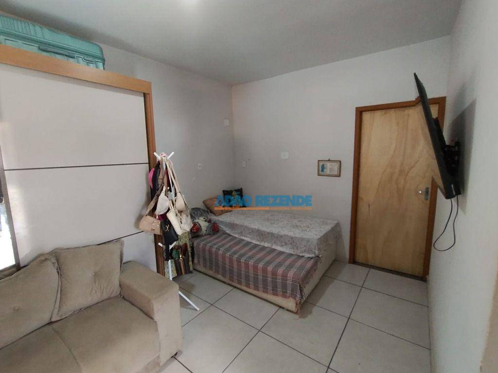 Casa à venda com 5 quartos, 182m² - Foto 36