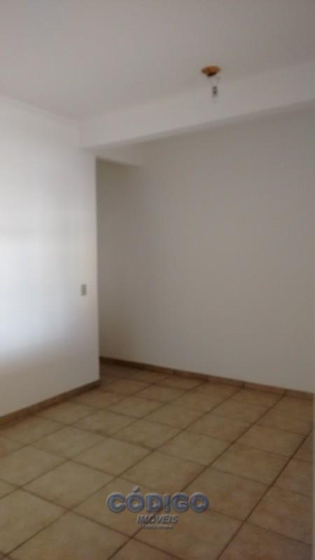 Casa para alugar com 1 quarto, 60m² - Foto 9