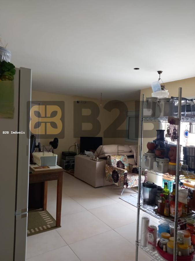 Apartamento à venda com 2 quartos, 64m² - Foto 7