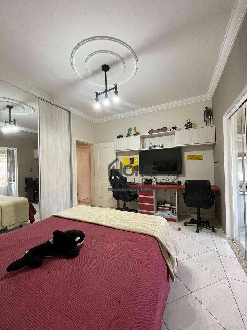 Casa de Condomínio à venda com 3 quartos, 354m² - Foto 47