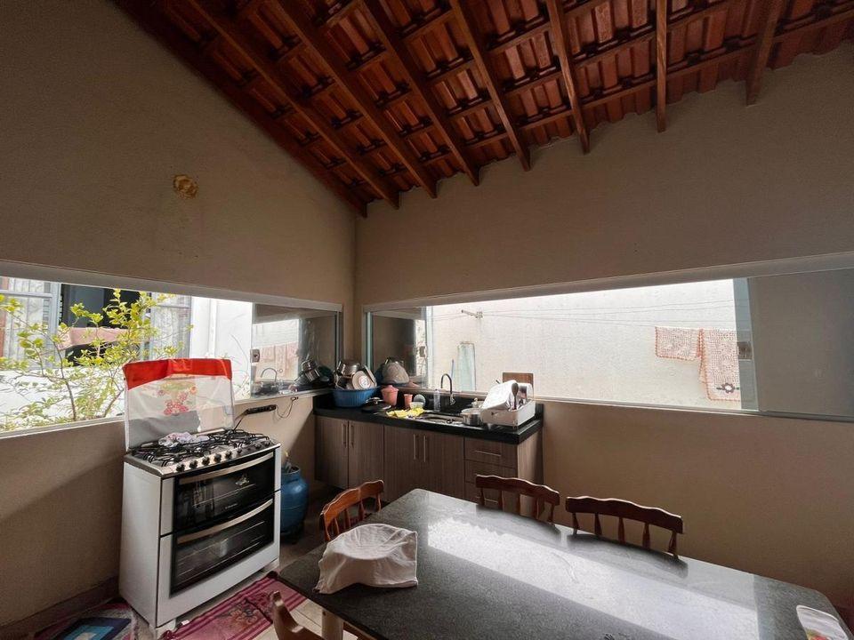 Casa à venda com 3 quartos, 52m² - Foto 15