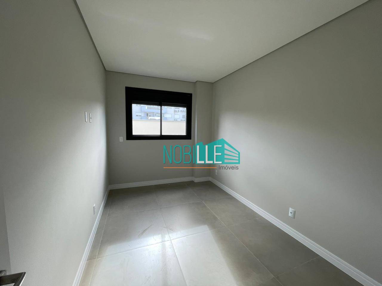 Apartamento à venda com 2 quartos, 100m² - Foto 14