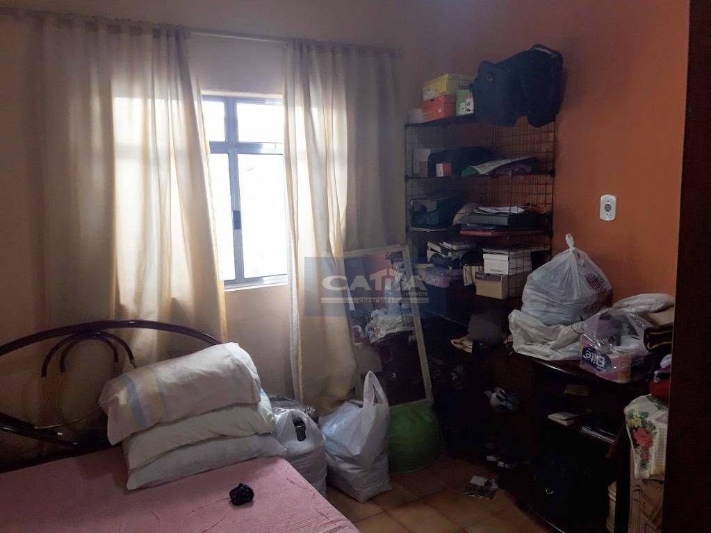 Casa à venda com 8 quartos, 200m² - Foto 13