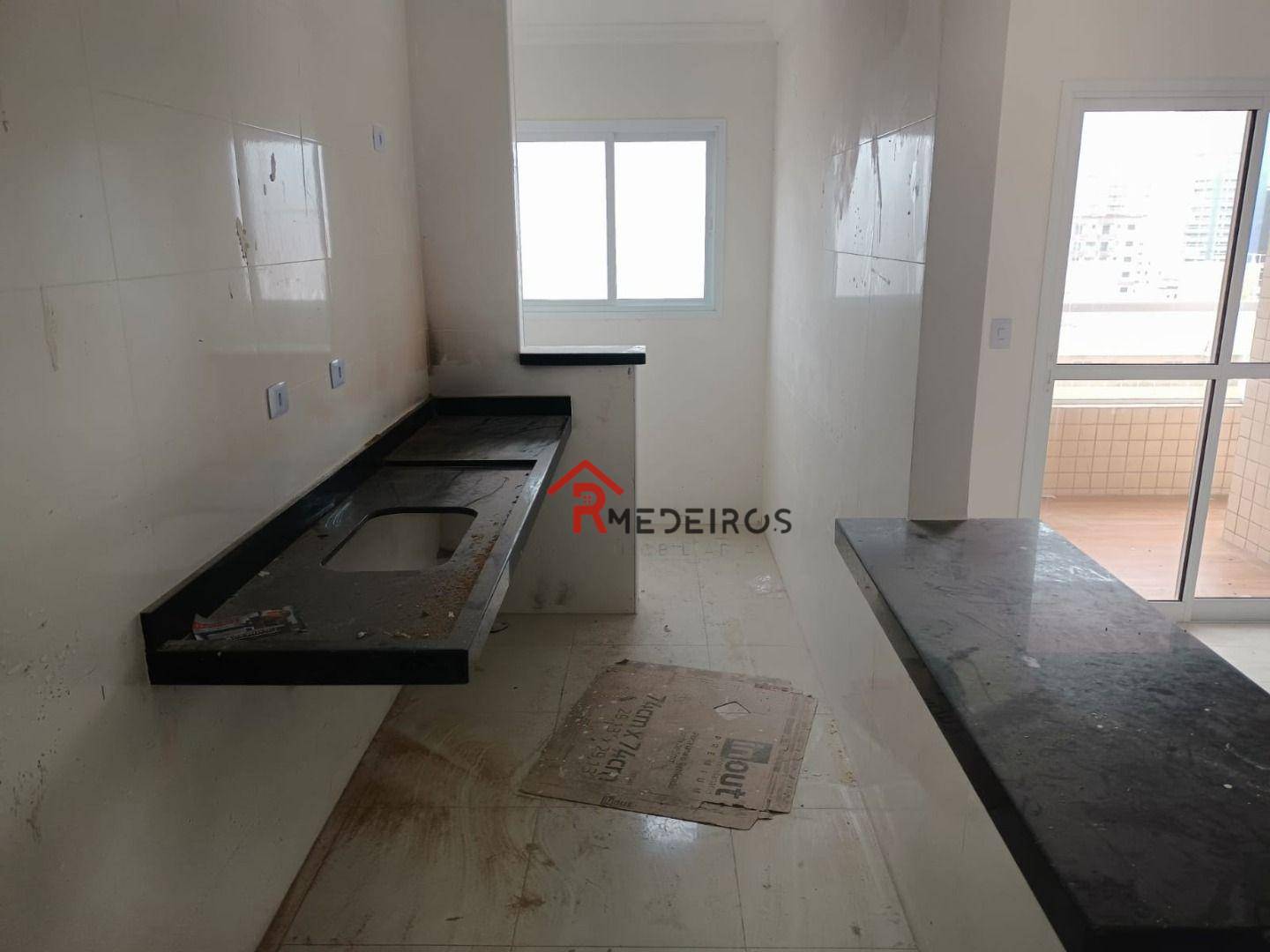 Apartamento à venda com 2 quartos, 66m² - Foto 3