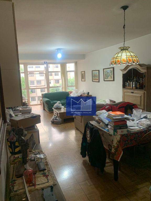 Apartamento à venda com 3 quartos, 145m² - Foto 1