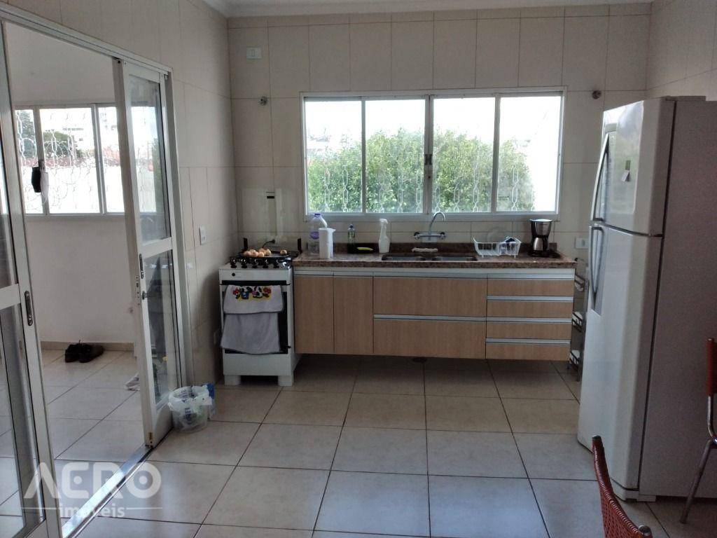 Casa à venda com 3 quartos, 162m² - Foto 12