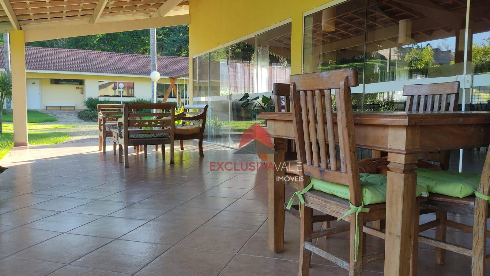 Casa de Condomínio à venda com 4 quartos, 242m² - Foto 20