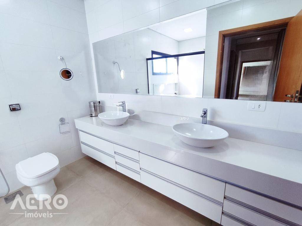 Casa de Condomínio à venda e aluguel com 5 quartos, 400m² - Foto 32