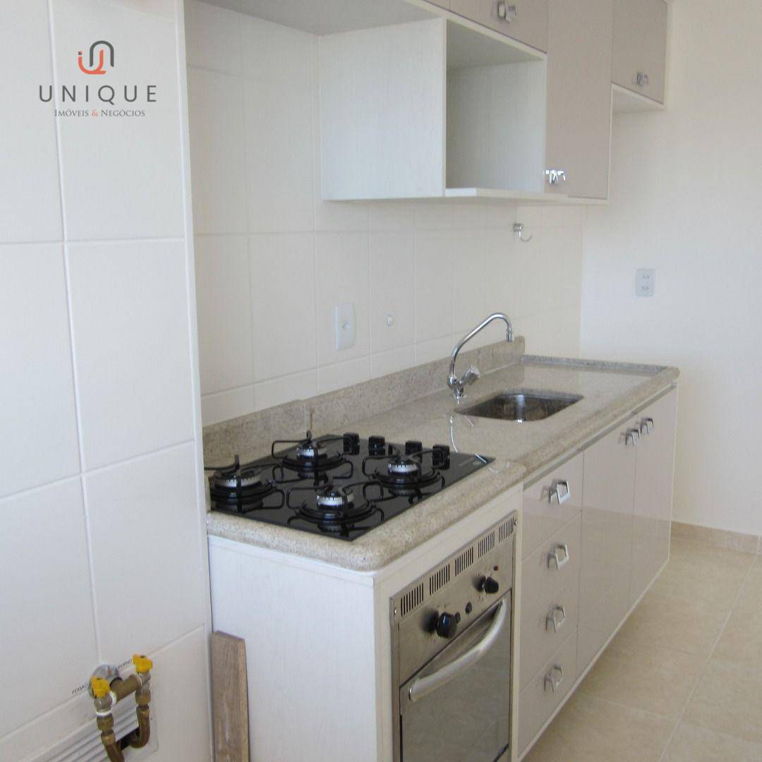 Apartamento à venda com 3 quartos, 77m² - Foto 3