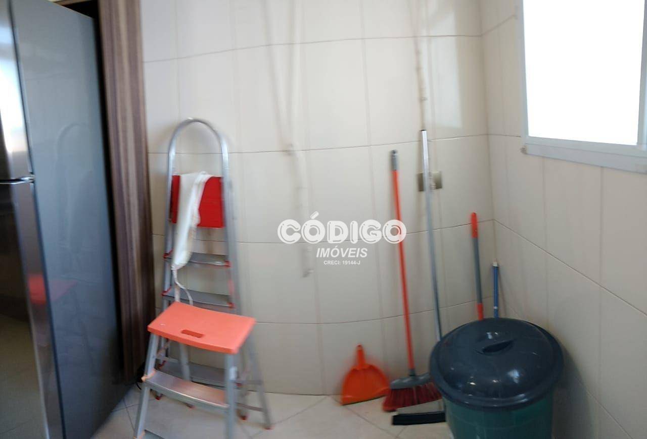 Apartamento à venda com 2 quartos, 57m² - Foto 13