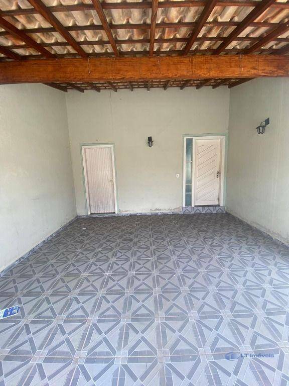 Casa para alugar com 3 quartos, 100m² - Foto 4