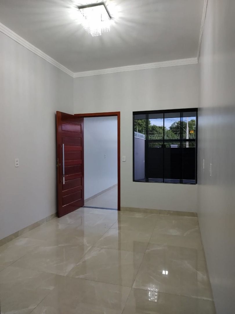 Casa à venda com 3 quartos, 105m² - Foto 4