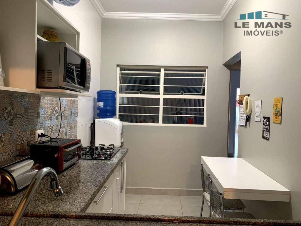 Casa à venda com 4 quartos, 230m² - Foto 25