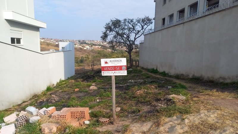 Terreno à venda, 335m² - Foto 2