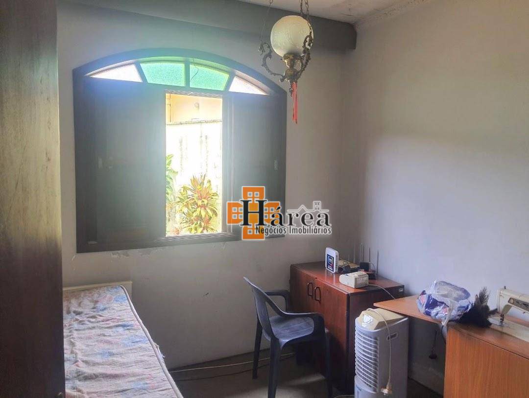 Casa à venda com 3 quartos, 256m² - Foto 13
