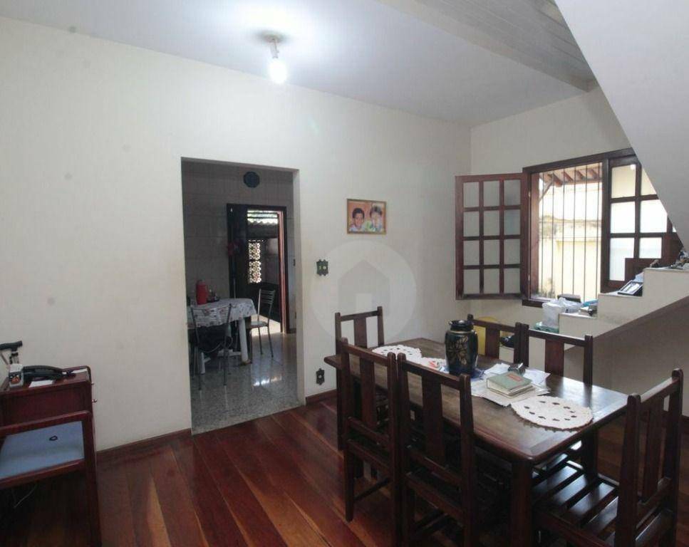 Casa à venda com 3 quartos, 295m² - Foto 16