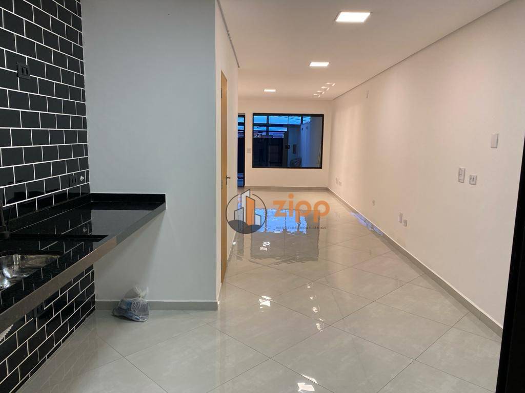 Sobrado à venda com 3 quartos, 125m² - Foto 2