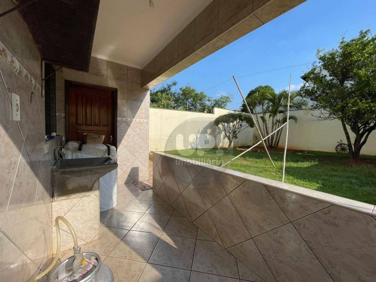 Casa à venda com 3 quartos, 182m² - Foto 15