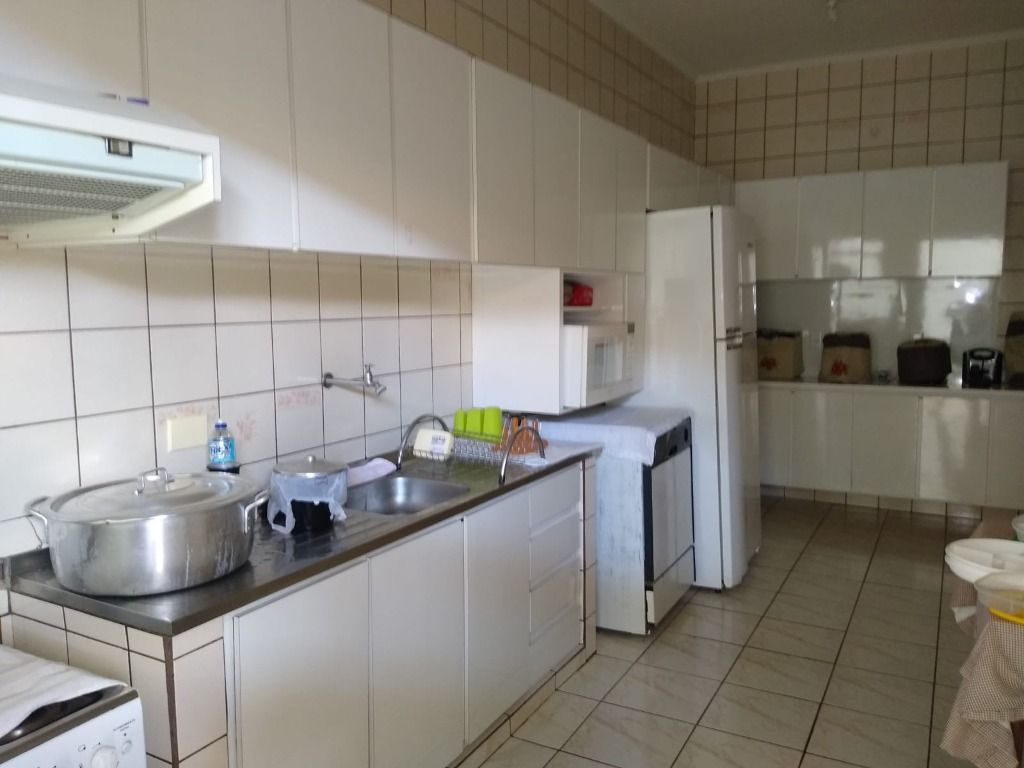 Casa à venda com 3 quartos, 148m² - Foto 7