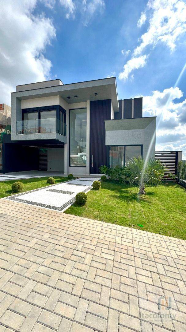 Casa de Condomínio à venda com 4 quartos, 300m² - Foto 1