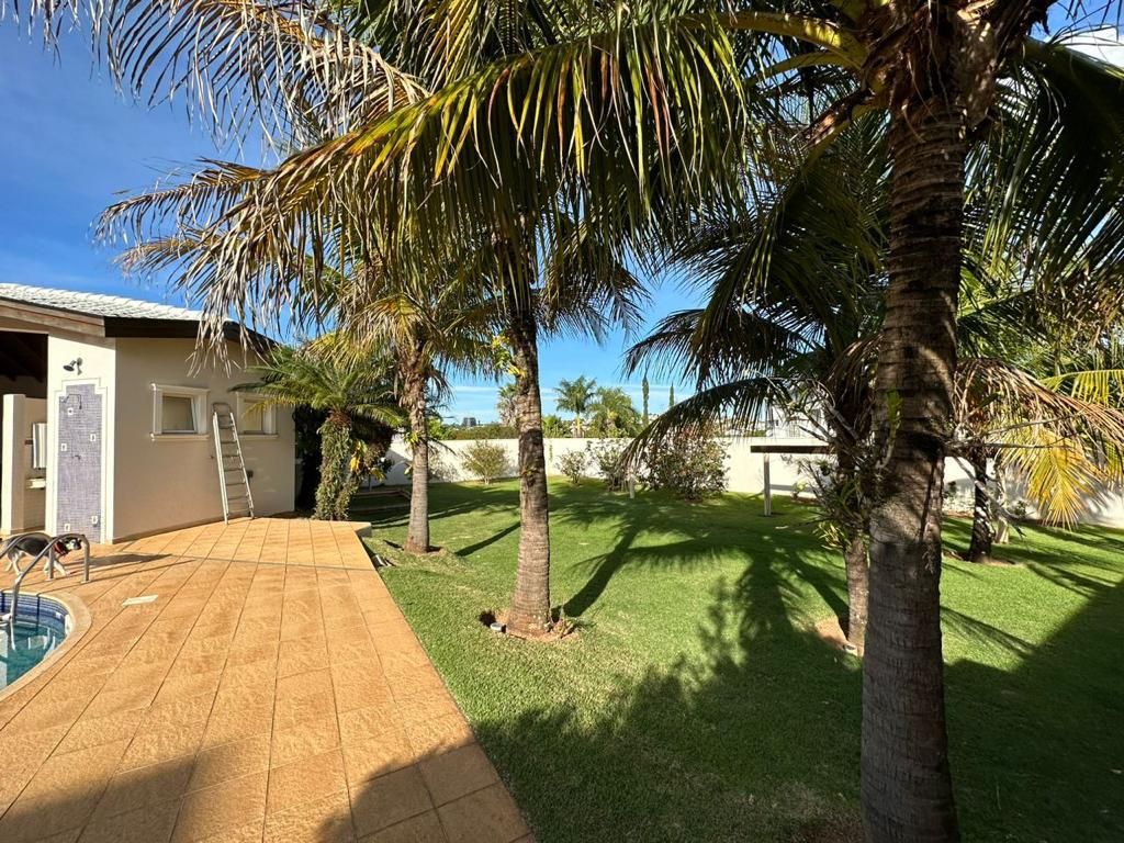 Casa de Condomínio à venda com 4 quartos, 560m² - Foto 5