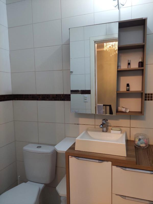 Casa à venda com 2 quartos, 63m² - Foto 9