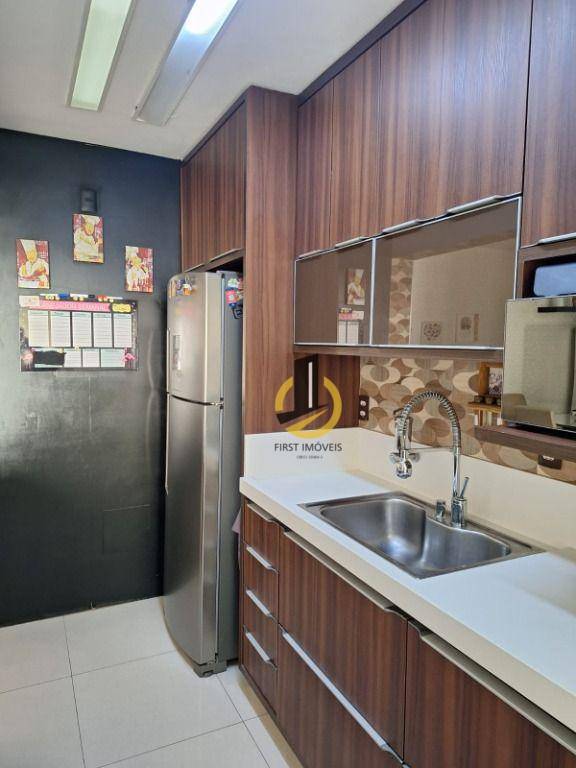 Apartamento à venda com 3 quartos, 93m² - Foto 8