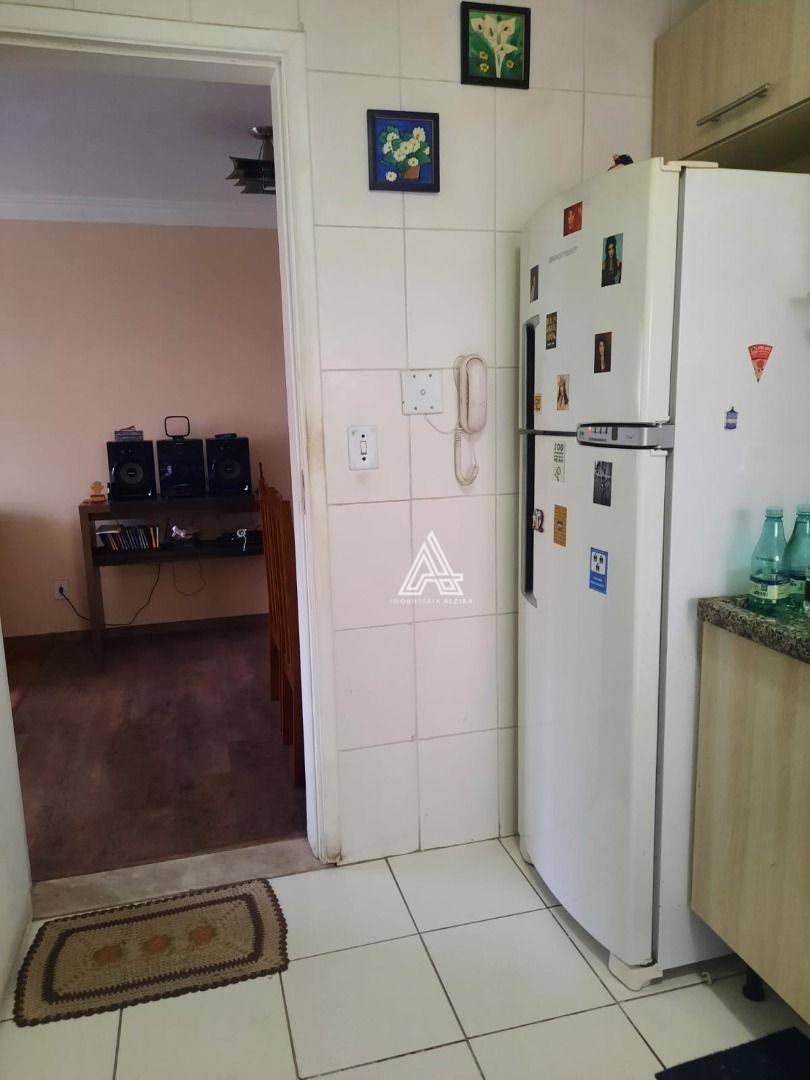 Apartamento à venda com 2 quartos, 50m² - Foto 3