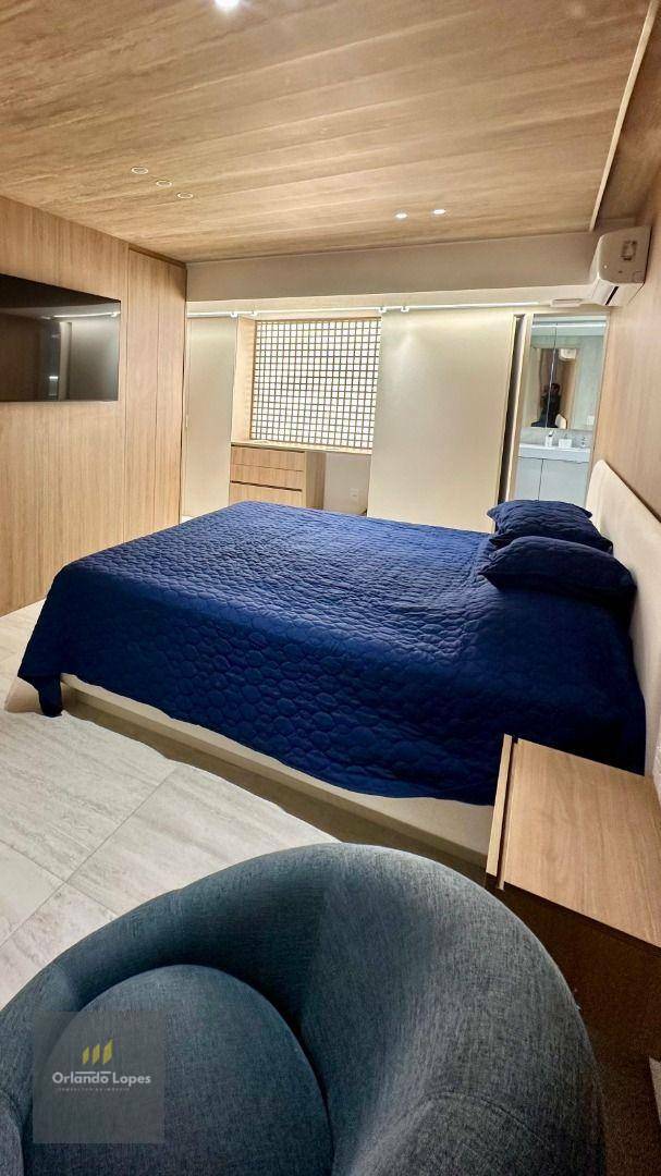 Apartamento à venda com 3 quartos, 256m² - Foto 4