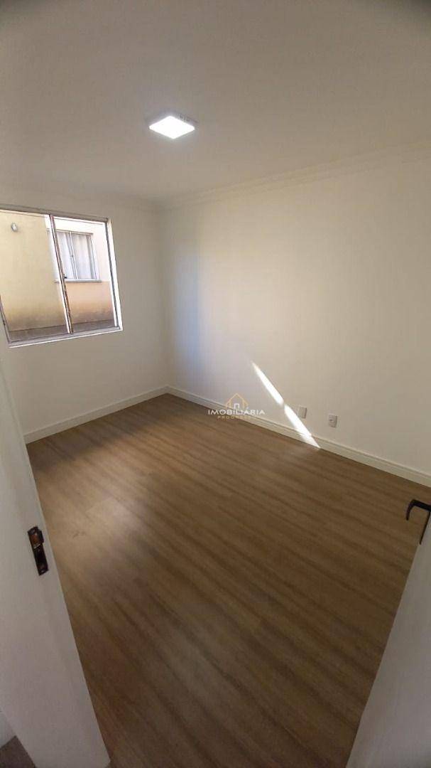 Apartamento à venda com 2 quartos, 42m² - Foto 15