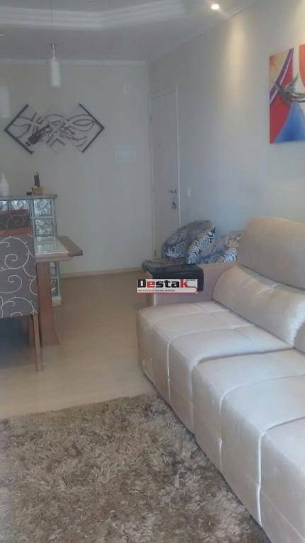 Apartamento à venda com 3 quartos, 66m² - Foto 19