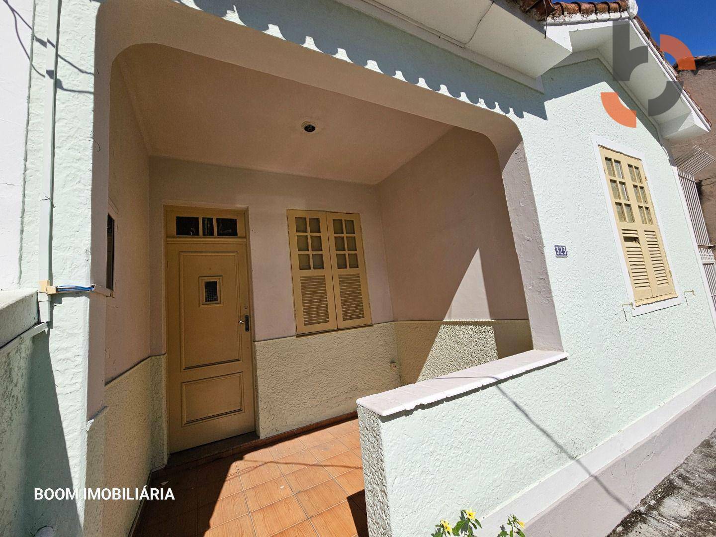 Casa à venda com 2 quartos, 92m² - Foto 4