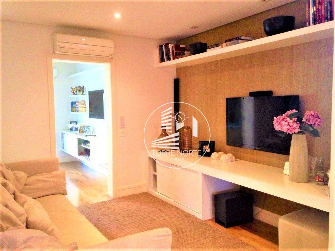 Apartamento à venda com 3 quartos, 250m² - Foto 11