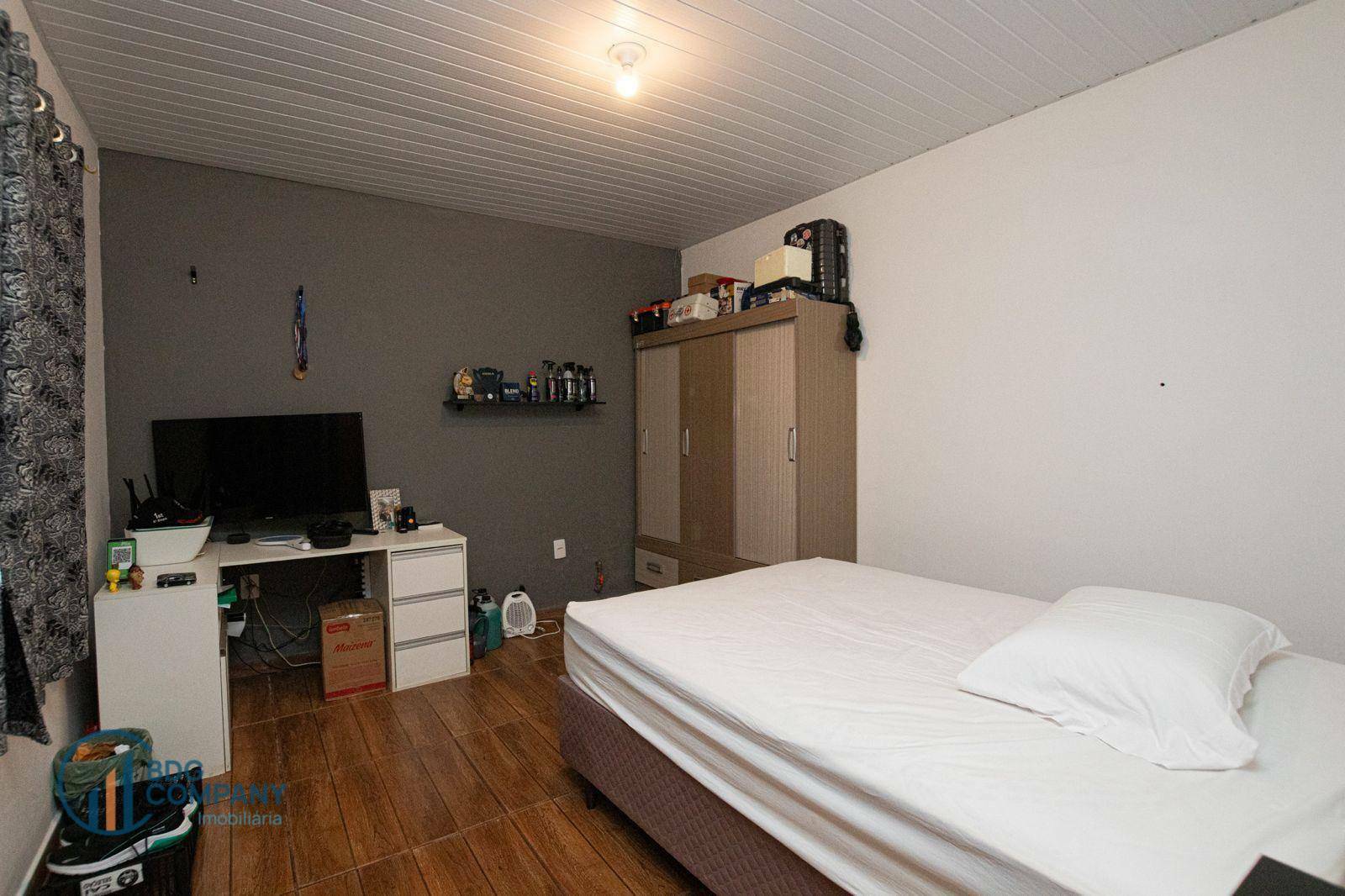 Casa à venda com 3 quartos, 90m² - Foto 17