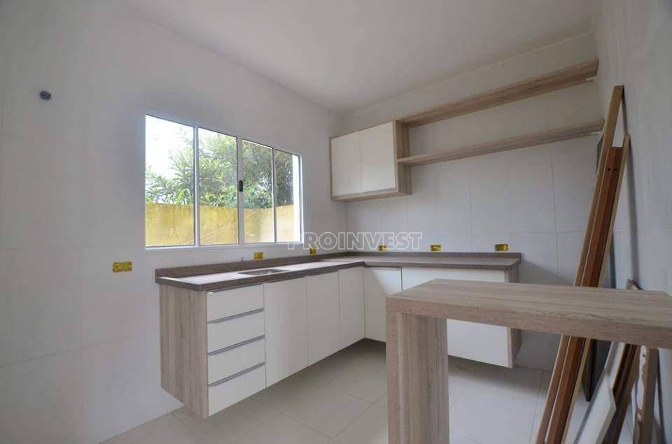 Casa à venda com 3 quartos, 96m² - Foto 8