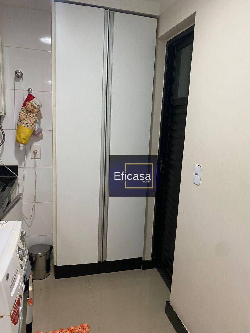 Apartamento à venda com 3 quartos, 157m² - Foto 18