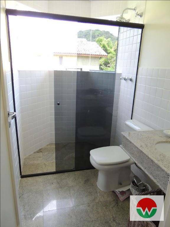 Casa de Condomínio para alugar com 5 quartos, 290m² - Foto 15